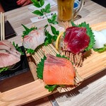 肉盛り酒場 とろにく - 刺身五点盛り