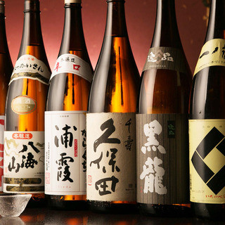 We also have a wide selection of seasonal local sake carefully selected by the store manager!