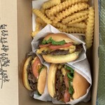 Shake Shack - シングル×1にダブル×2とフライ