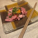 熟成和牛焼肉エイジング・ビーフ - とろけるユッケ