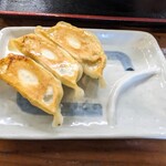麺場 もっけい - 餃子3個 ¥240
