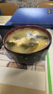 文福飯店 - 豆腐と白菜の、お味噌汁。出汁がすごい効いてて、まぢ美味しかったです。