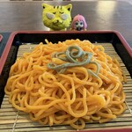 松本屋 - 柿ざるうどん　930円(税込)  ※なんて、美味しそうな色なんだ！