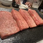 焼肉 ジャンボ - 