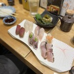 Sushino Suke Kita Hamaten - 鯛、縞鯵、牡丹海老、漬け鮪、真鯵、炙りサワラ