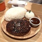 ドラセナ - ビーフハンバーグ