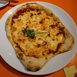 HaNa DINING - 令和6年4月 夜営業時間(17:00〜23:00)
本日のピッツァ 税込1650円