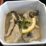 ムラカミヤ - 生牡蠣のレモン添え