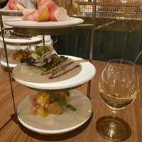 ERUTAN RESTAURANT BAR - 