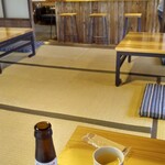 月猿虎 古民家ダイナー - 店内