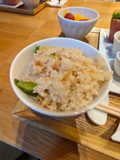Yaoichi Honkan - ご飯は白米も選べます（おかわりは＋150円）