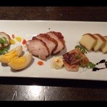 『自家製くんせい盛り合わせ』（６８０円）！ブリ、玉子、鶏肉、イカ、チーズの５種類～♪(^o^)丿