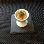 サンフォコン - 甘エビのタルタルとポートワインのフラン　キャビアのせ