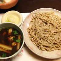 三平 - 冬季限定で、食材がある時のみの牡蠣せいろです。