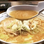 Sapporo Ramen Genten - スープの感じ