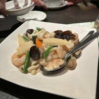 廣東料理 民生 ヒルトンプラザウエスト店 - 