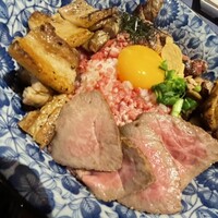 馬刺しと焼き鳥 グルマン三年坂 - 