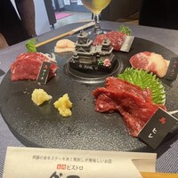 馬刺しと焼き鳥 グルマン三年坂 - 