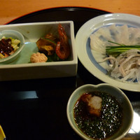可ん寅 - 前菜とふくの刺身