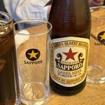 餃子の青三 - コーラ¥330瓶ビール（赤星）¥748