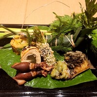 青蓮院門跡前 月おか - 