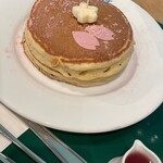 喫茶 リバー - 桜のホットケーキ