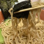 Iekei Ramen Kakushin-Ya Toukyou - 海苔ロール麺を楽しみ
