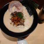 Chuukasoba Roku - 六の鶏白湯そば