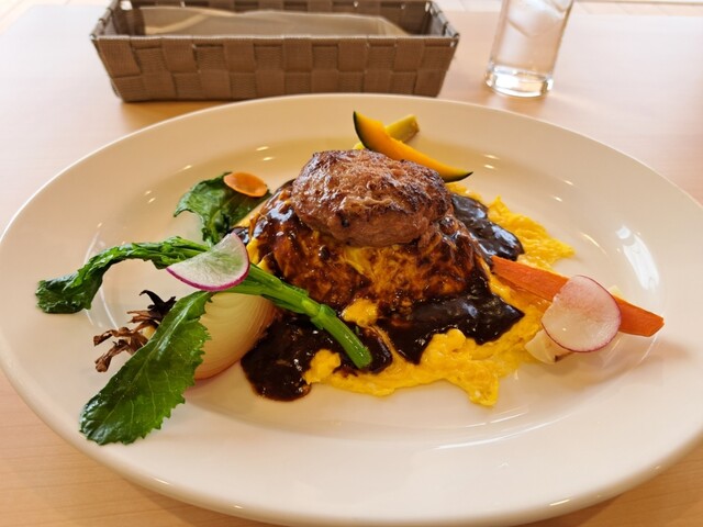 畑のみえるレストラン Earth（アース） - 高子（洋食）の写真