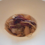 サーラ アマービレ - ホタテ貝とトレビスのスパゲッティ（2014/3/2更新）