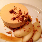 ル・ブション・オガサワラ - キャラメルムース、洋梨、キャラメルソース