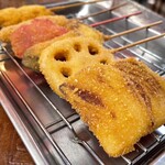 二代目 串カツ劇場 - ＊串カツ各種（¥147）
（玉ねぎ・レンコン・ナス・紅しょうが・鶏ささみ・粒トウモロコシ）