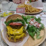 TEDDY'S Bigger Burgers - 