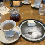 kutsurogi+ - 奥はコーヒーとシフォンケーキ