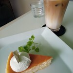 Leaf Tea Cafe HIKARI - 