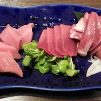 瓦町どら鴨 - 鴨刺身盛り合わせ（ロース、ささみ、ズリ、ハツ、肝）