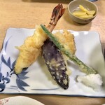 活魚料理 びんび家 - 天ぷら〜(*´ω`*)