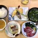 Katsugyo Ryouribi Mbiya - おまかせ定食ハマチ 2,000円