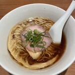 らぁ麺 時は麺なり - 料理写真:醤油らぁ麺