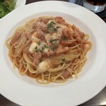 カフェブラン - ベーコンとモッツァレラチーズのトマトソーススパゲッティ
ランチセット 1340（税込1474）