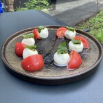 Il Sogno - 阿梅拉番茄卡普雷塞沙拉。