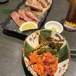 Yakiniku Shusai Miki En - 厚切りタン食べ比べ　キムチ盛り合わせ