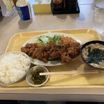 三丁目 にしや食堂 - 鶏のカリカリ焼　750円