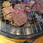 炭火焼肉 ごえ門 - 