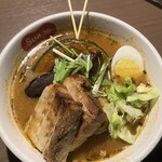 Soup curry Suage+ - ラベンダーポークの炙り角煮　1480円