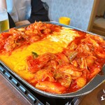 韓国料理 ホンデジュマク - 1番人気　チーズタッカルビ