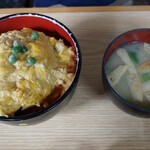 お食事処 たかぎ - かつ丼(これにたくわんが付きます)