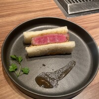 焼肉うしごろ 新宿三丁目店 - 