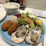 Emit Fish Bar Oyster And Grill - 