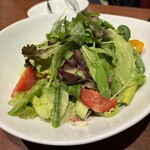 伊酒リア - 季節の野菜サラダ